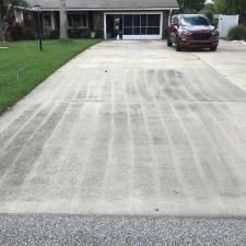 Professional-Driveway-Cleaning-Performed-in-South-Daytona-Florida 1